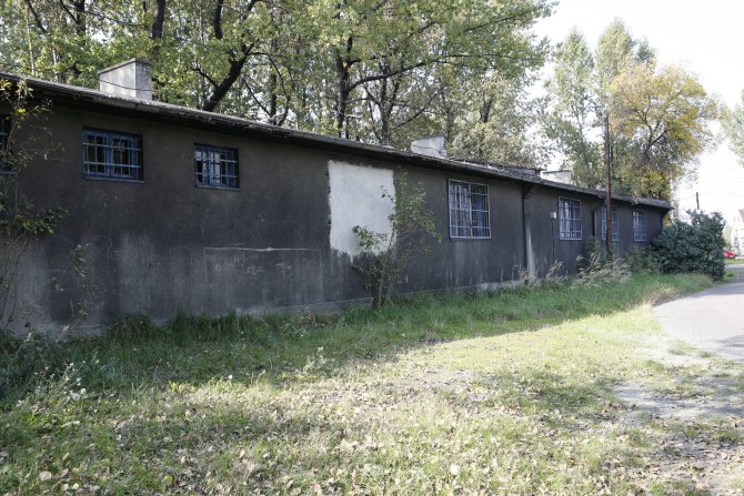 GLEIWITZ II_BARRACK.jpg